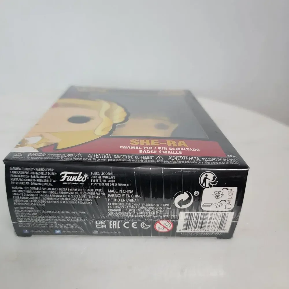 Funko Pop! Pin: Masters of the Universe - She-Ra #08 Oversized Enamel Pin